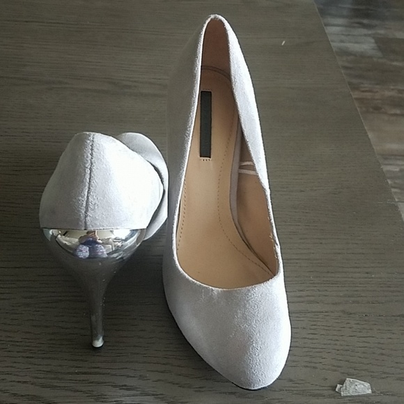 Shoes - Picture 1 of 4